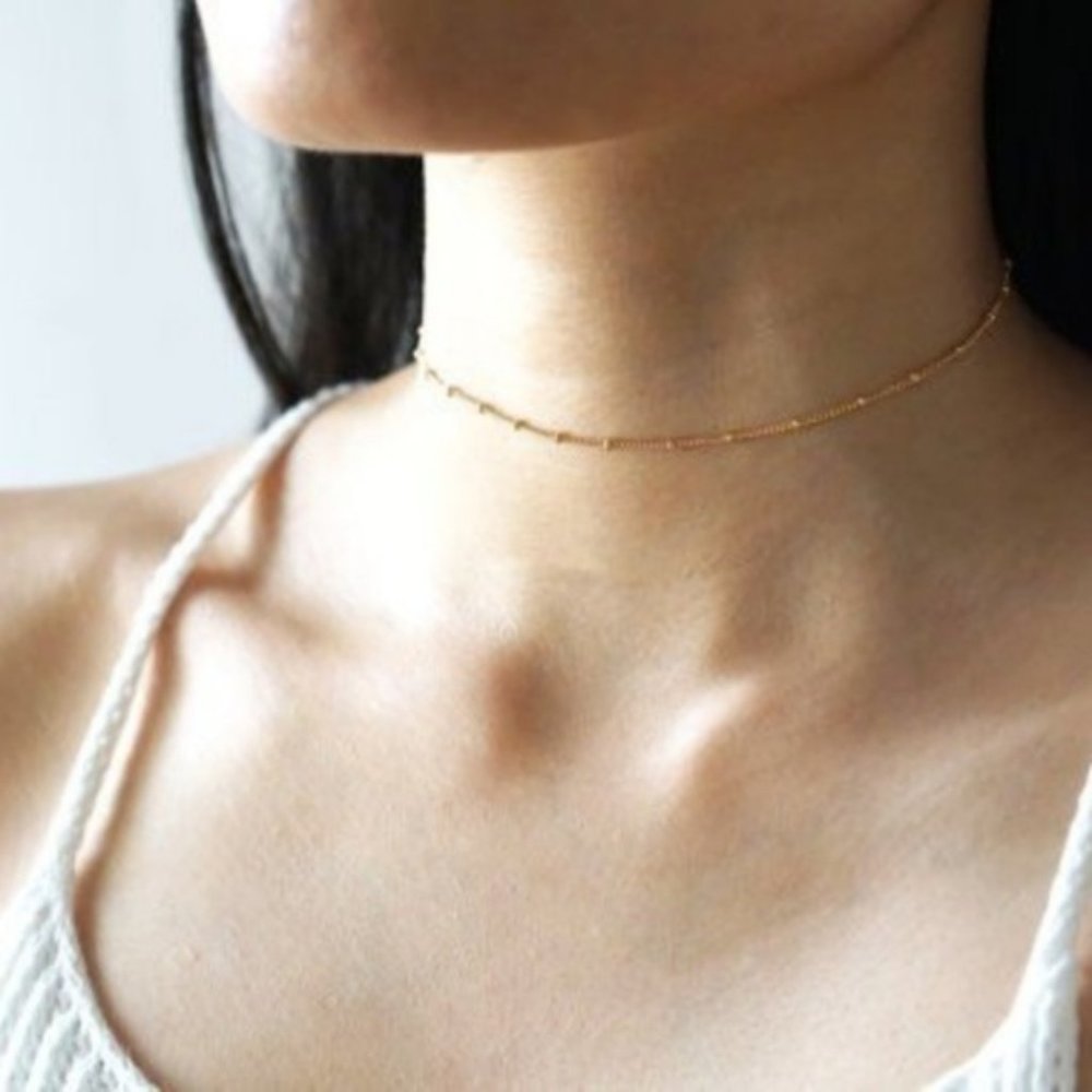 Minimalist Microbeads Necklace (Gold) - Picture 2 of 5